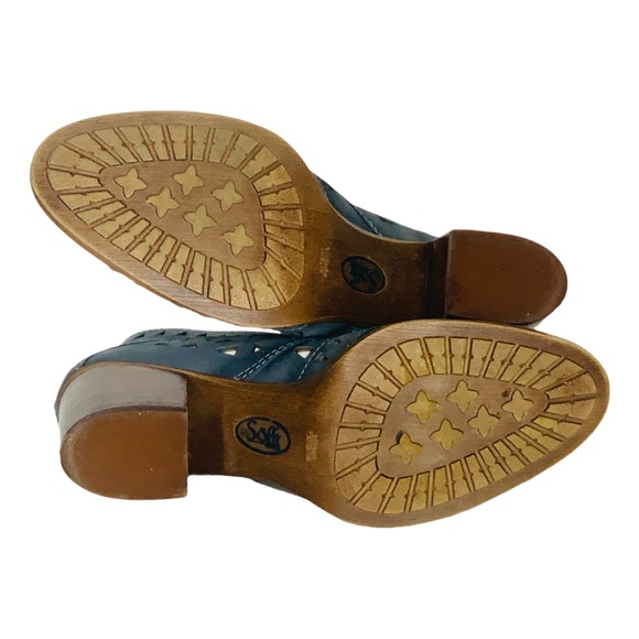 Sofft Westwood II Laser-Cut Ankle Boots Denim Blue Suede Upper Chunky Heels Sz 8 - Picture 6 of 11